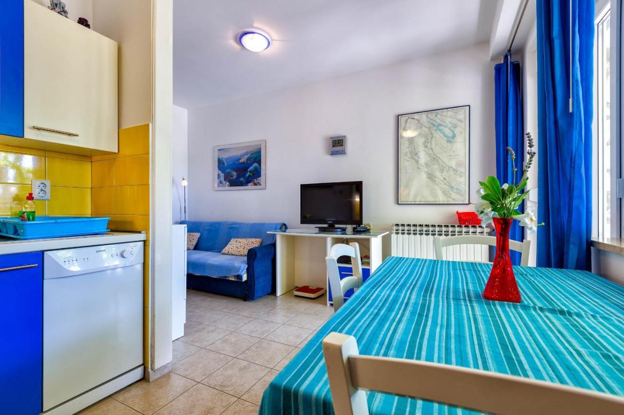 Apartments Margarita Mali Losinj Exterior photo